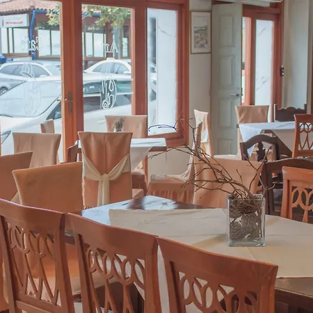 Pythia Art Hotel