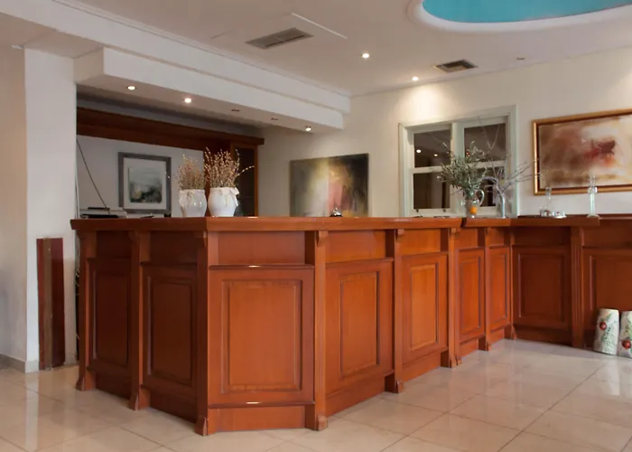 Ξενοδοχείο Pythia Art 3*