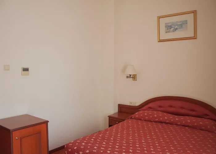 Ξενοδοχείο Pythia Art