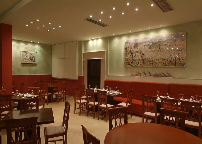 Ξενοδοχείο Pythia Art